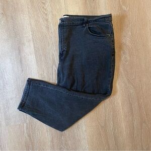 Abercrombie & Fitch High Rise Mom Jeans